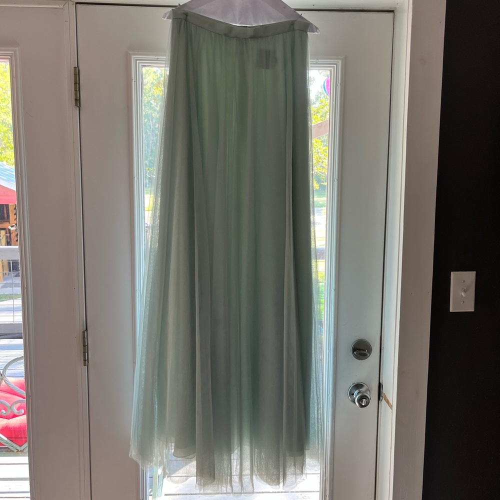 Revelry skylar tulle Skirt “mint to be” size 8
